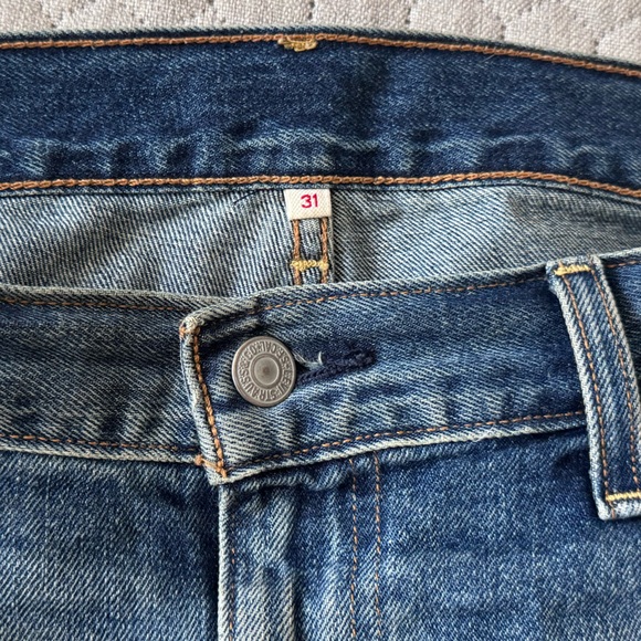 Levi’s Denim Miniskirt, Size 31, Distressed Blue - Picture 4 of 6